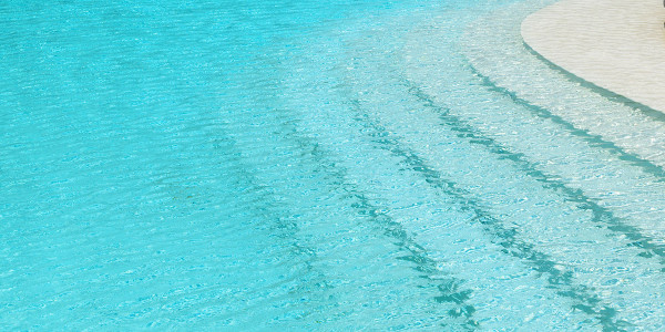 Rehabilitación / Reformas de Casas Rosselló · Instalación de Piscinas